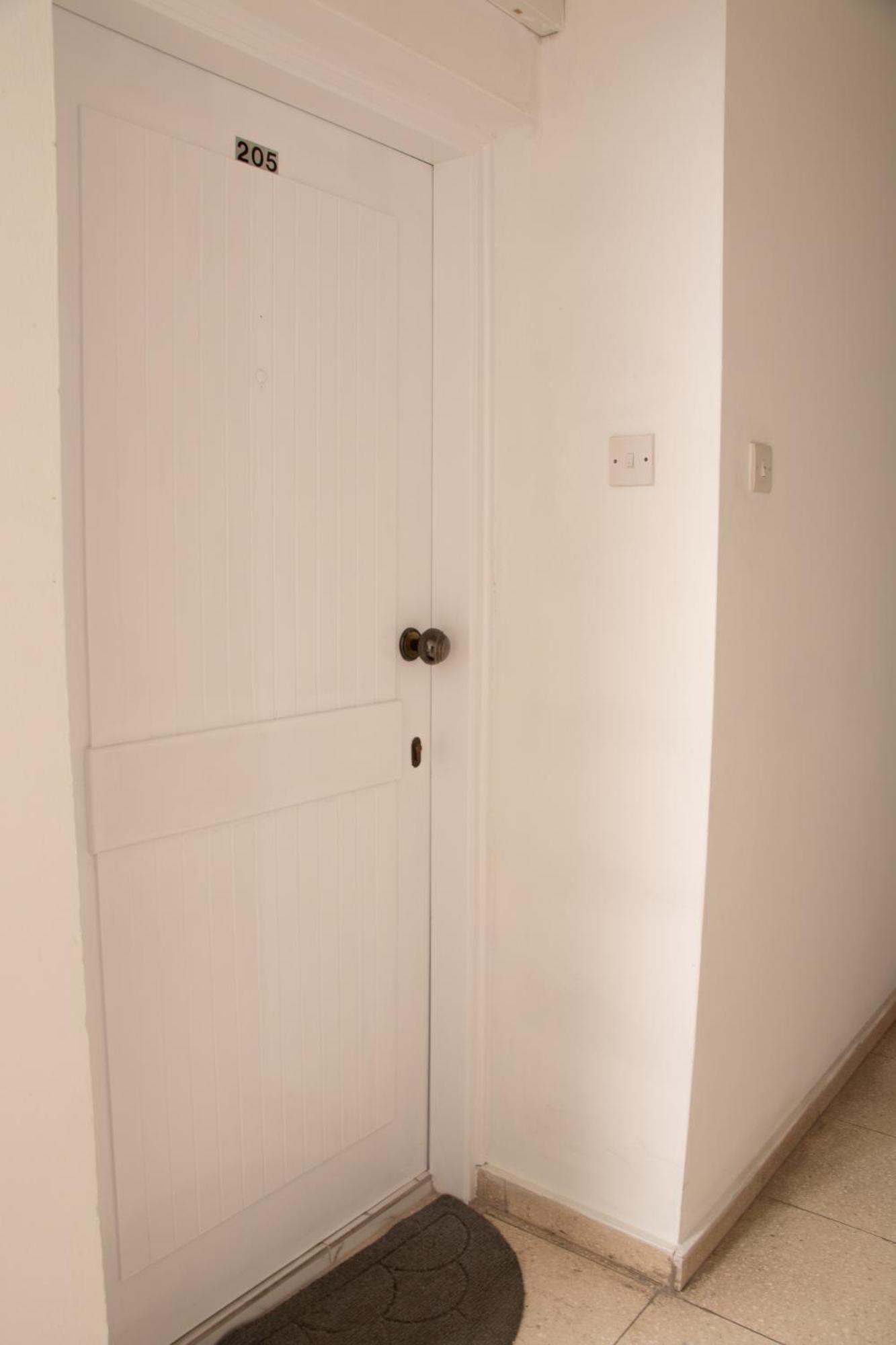Apartment,Near The Beach Pinikoudes Λάρνακα Εξωτερικό φωτογραφία